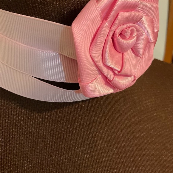 Hand Crafted Floral Choker Necklace Pink Ribbon Ties Flower Choker Wrap - Picture 10 of 11